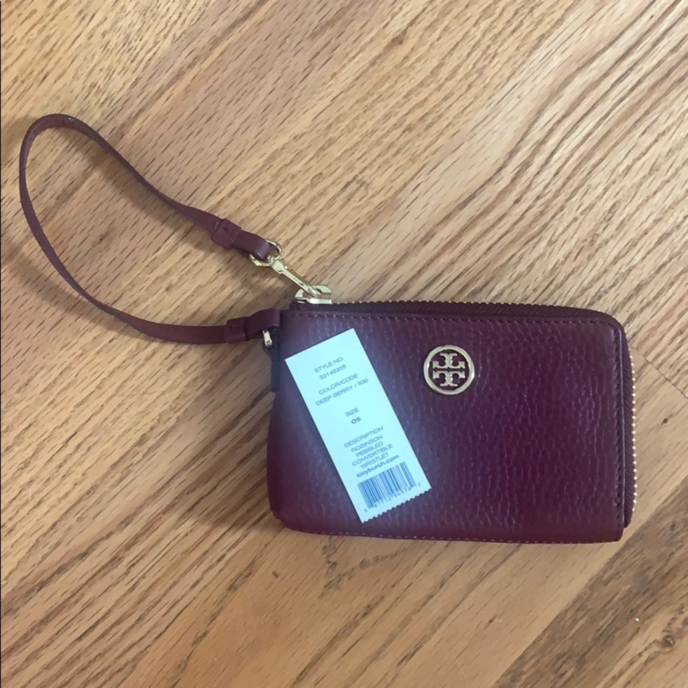 New with tags: Tory Burch Robinson Wristlet